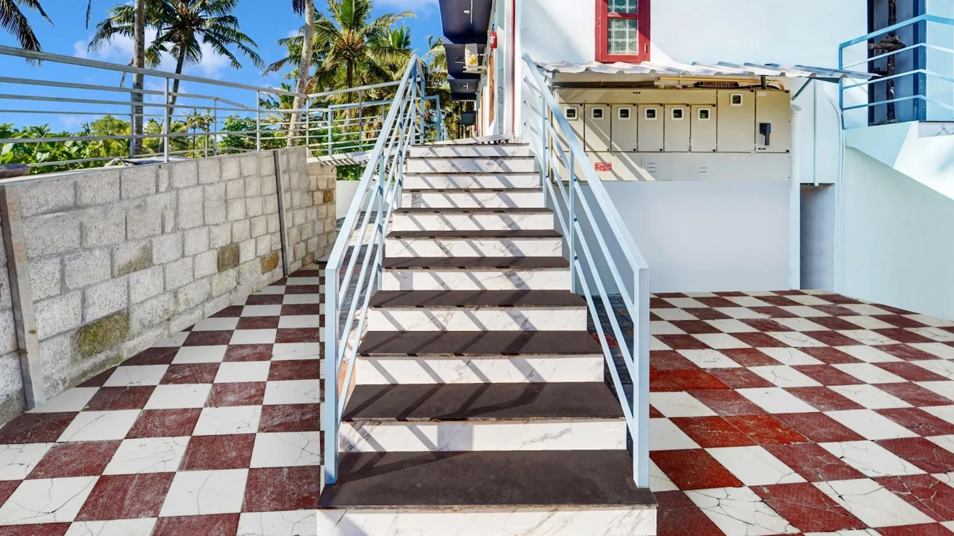 Super Hotel O Kazhakuttam Vadakkumbhagam